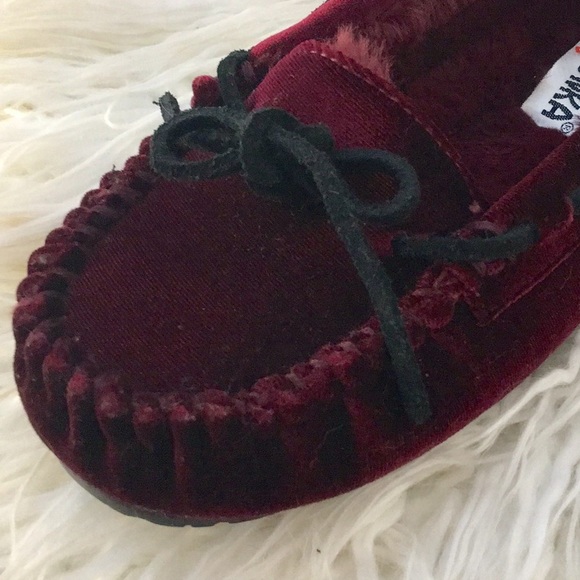 Minnetonka Limited Edition Velvet Cally Slipper - Picture 3 of 5